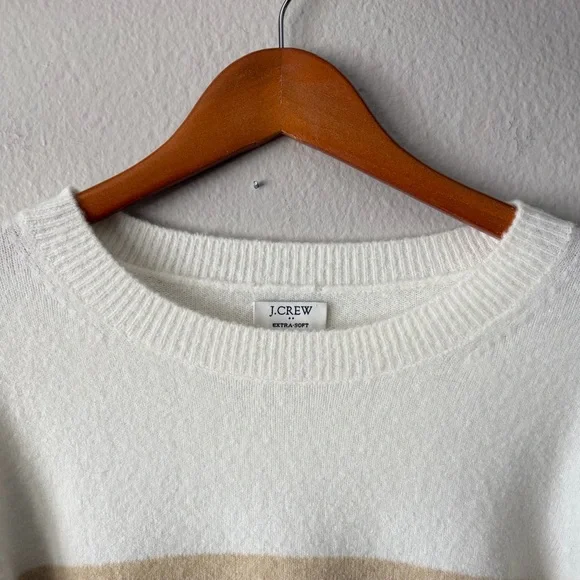J. Crew Extra Soft Wool Blend Colorblock Crewneck Sweater Women’s Medium - Picture 3 of 9